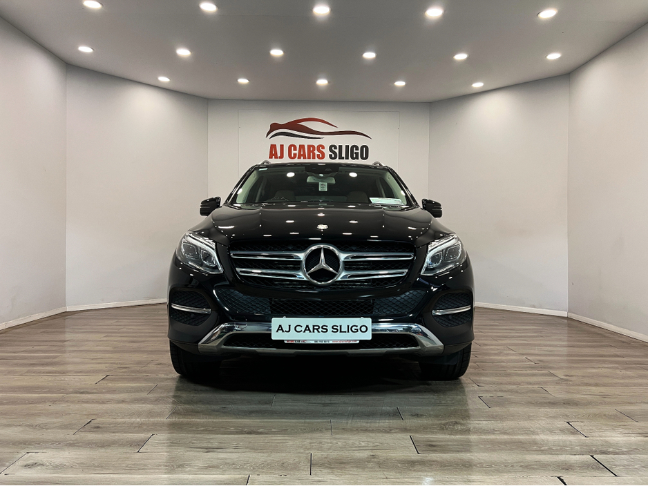 2017 Mercedes-Benz GL Class - image 3