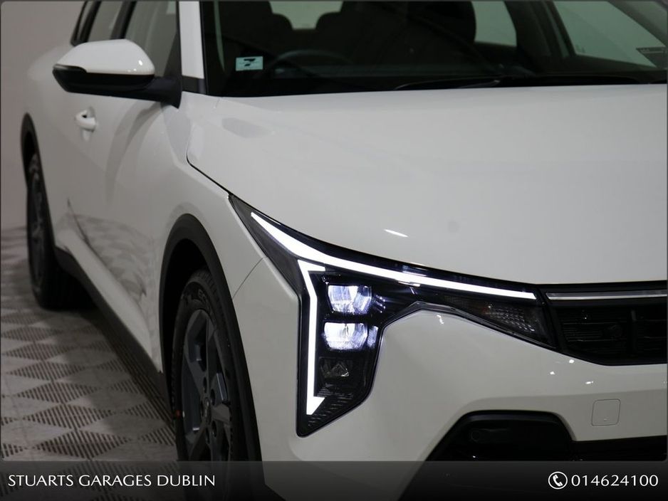 2026 Kia K4 - image 10