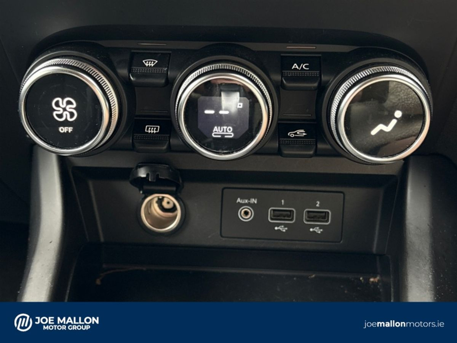 2023 Renault Arkana - image 28