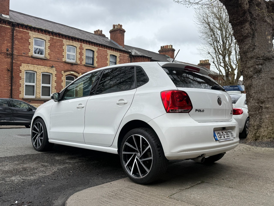 2013 Volkswagen Polo - image 8