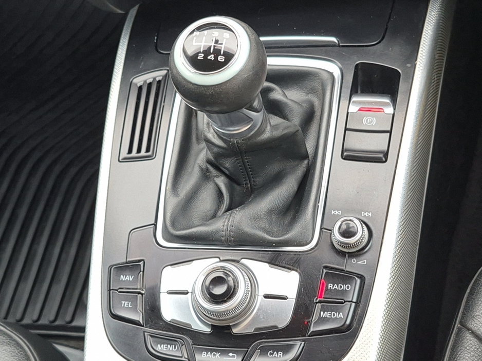 2014 Audi A4 - image 24