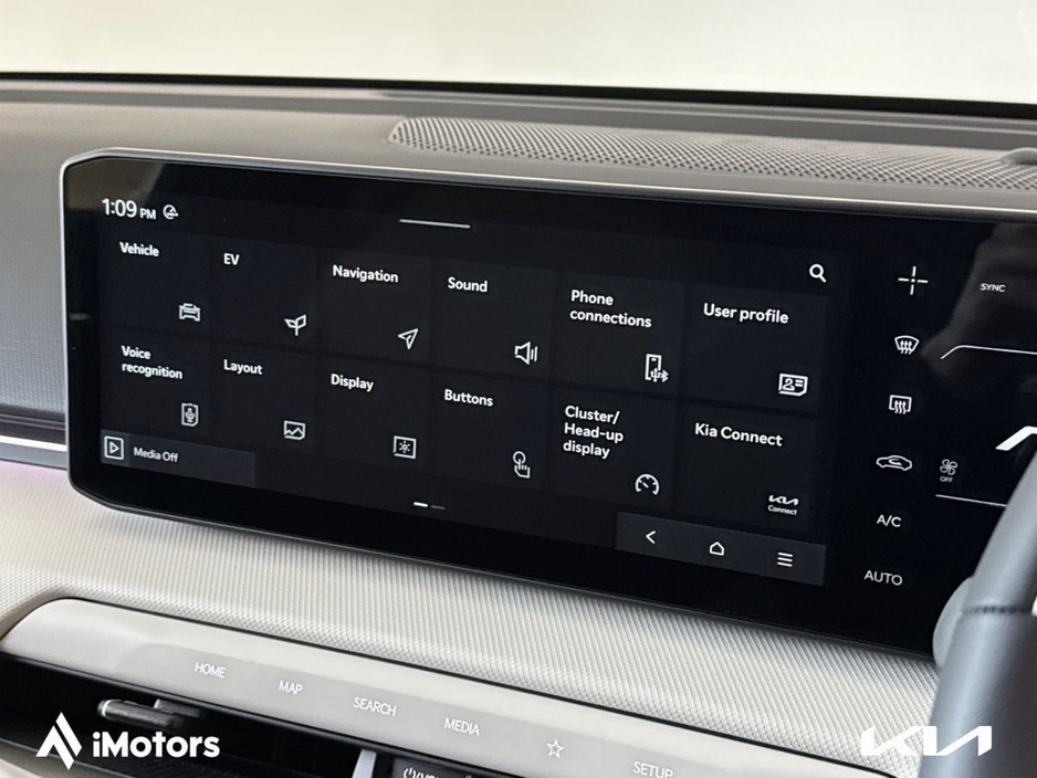 2025 Kia EV4 - image 28