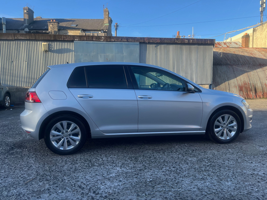 2016 Volkswagen Golf 1.2 COMFORTLINE AUTOMATIC €13,950