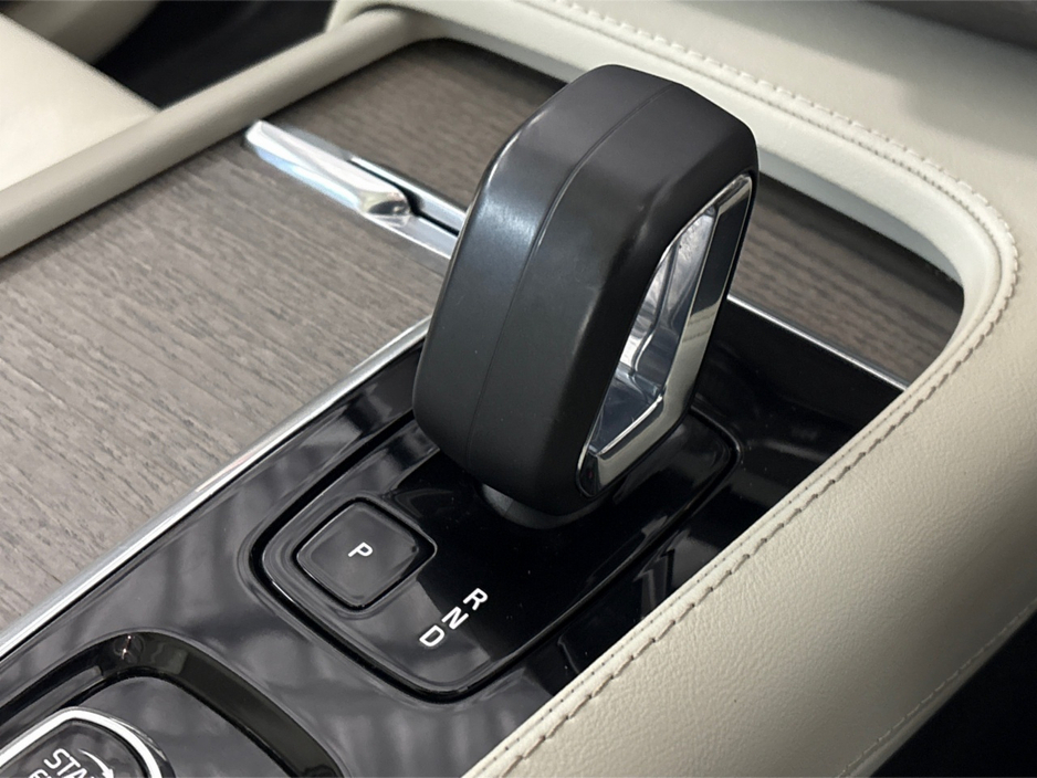 2023 Volvo XC90 T8 PHEV PLUS BRIGHT AWD 7 SEATER**PANORMAIC ROOF**HEATED CREAM LEATHER INTERIOR**MEMORY SEATS**HEATED MULTIFUNCTIONAL STEERING WHEEL**DIGITAL DASH**TOUCHSCREEN APPLE CARPLAY**HARMON KARDON SOUNDSYSTEM €61,995