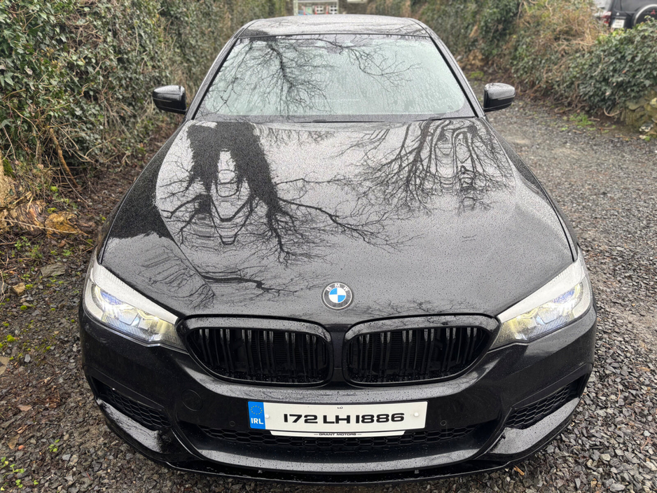 2017 BMW 5 Series - image 14