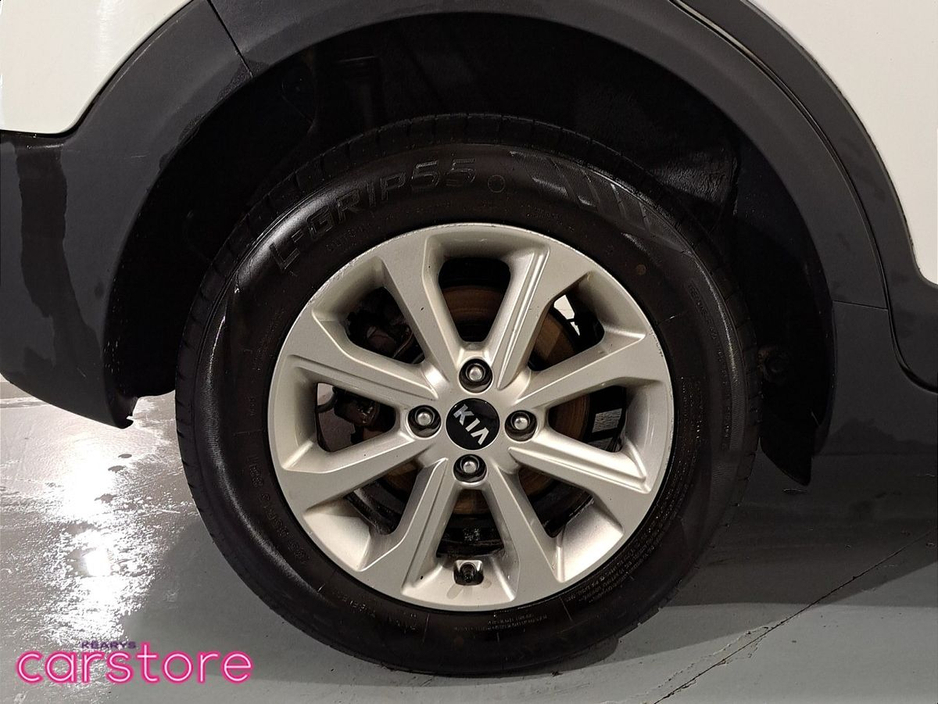 2018 Kia Stonic - image 14