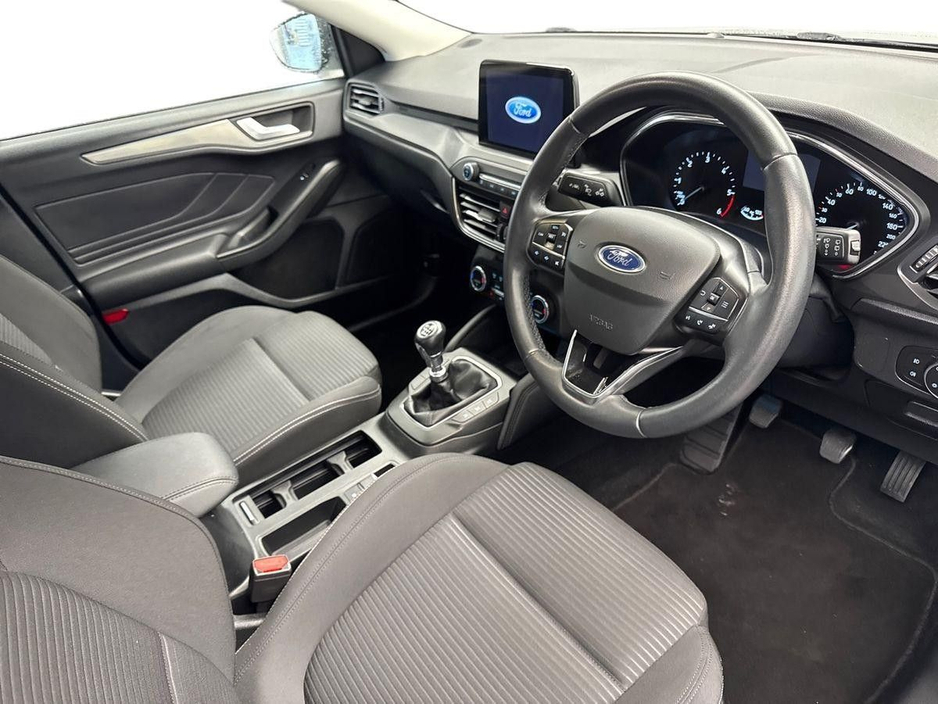 2020 Ford Focus - image 6