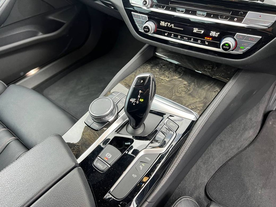 2020 BMW 5 Series 530e M-SPORT COMPETITION 2.0 HYBRID // FULL SERVICE HISTORY // 4 HEATED SEATS // NEW 20" M5 COMPETITION ALLOYS €33,900