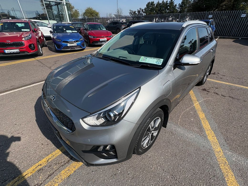 2021 Kia Niro - image 4
