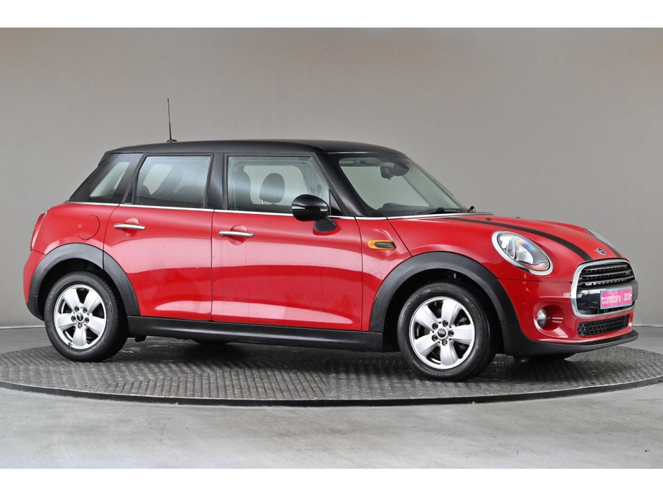 2018 MINI Hatch 1.5 6SPD 5DR *BI-TONE ROOF* €16,890