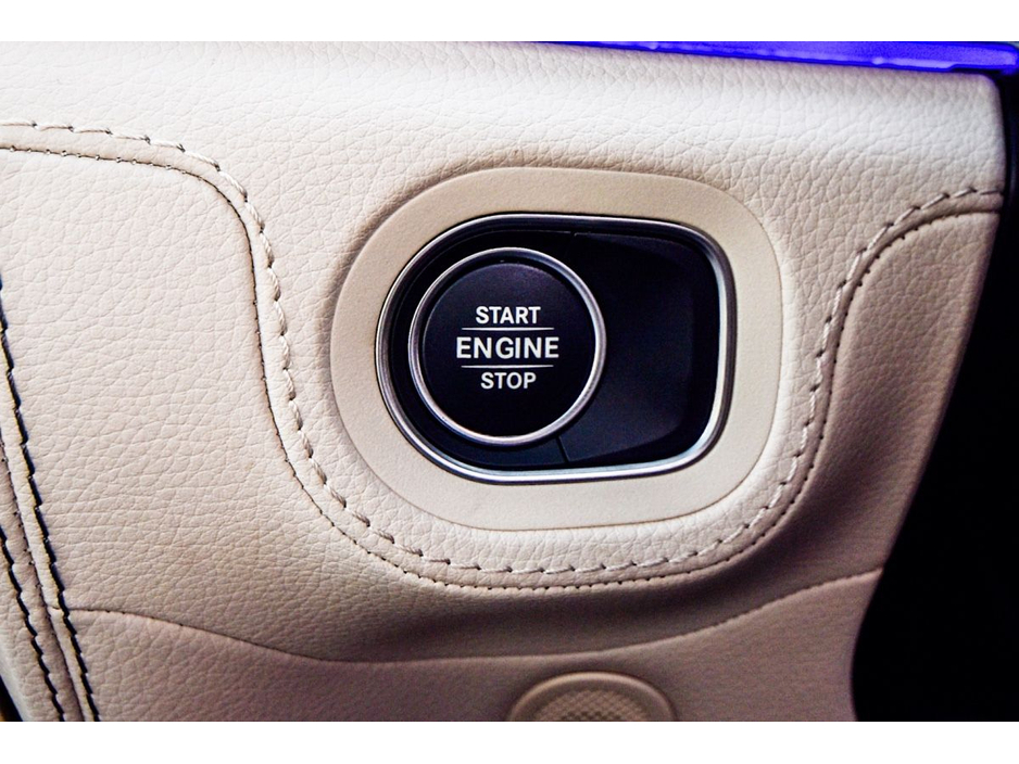 2025 Mercedes-Benz GLE Class - image 23