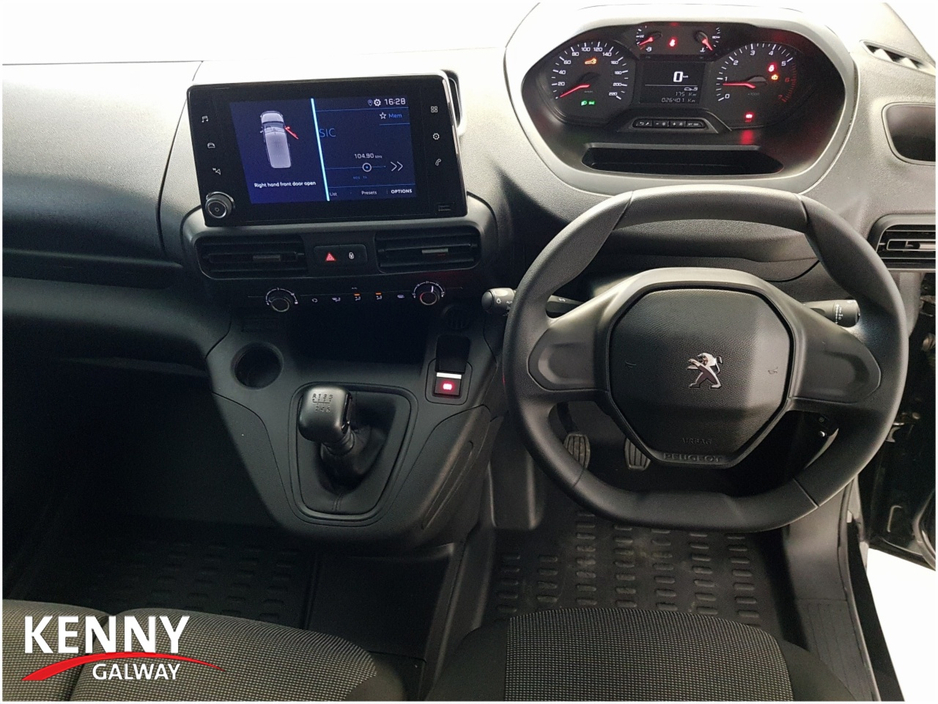 2024 Peugeot Partner - image 19