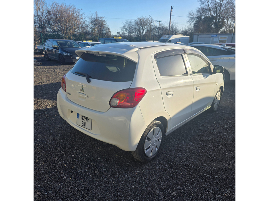 2014 Mitsubishi Mirage - image 8