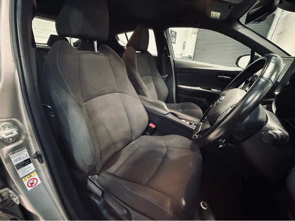 2018 Toyota C-HR - image 9