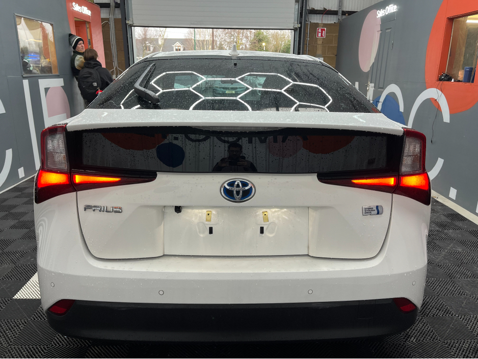 2022 Toyota Prius €21950 2022 TOYOTA PRIUS S 1.8 AUTOMATIC / CRUISE CONTROL / REVERSE CAMERA AND MORE €21,950