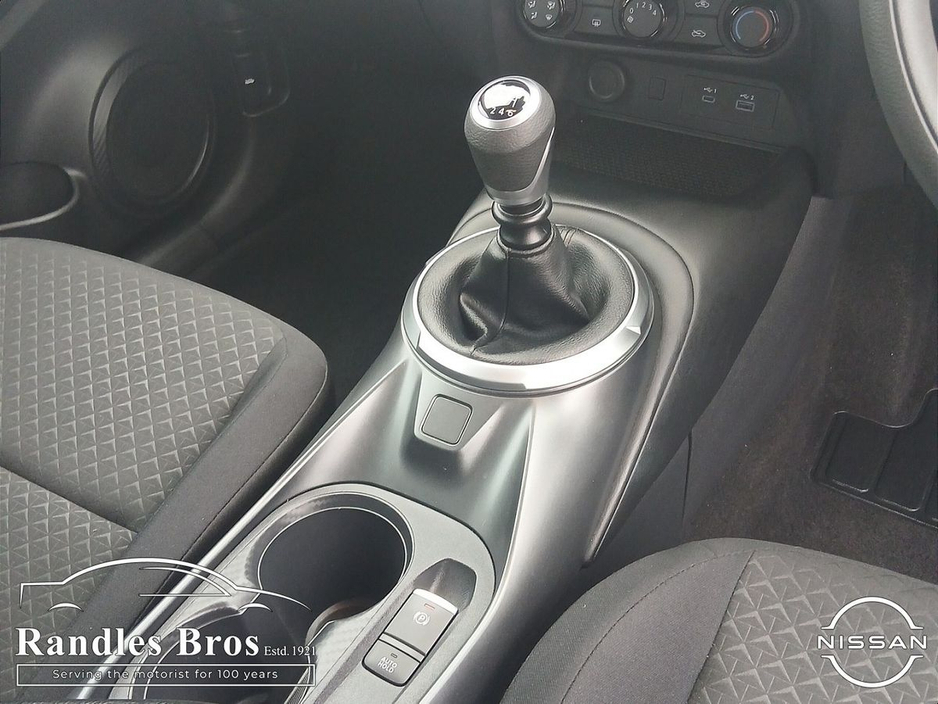 2025 Nissan Juke - image 17