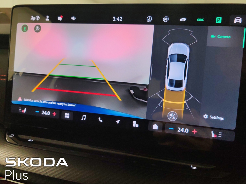 2025 Skoda Octavia - image 15