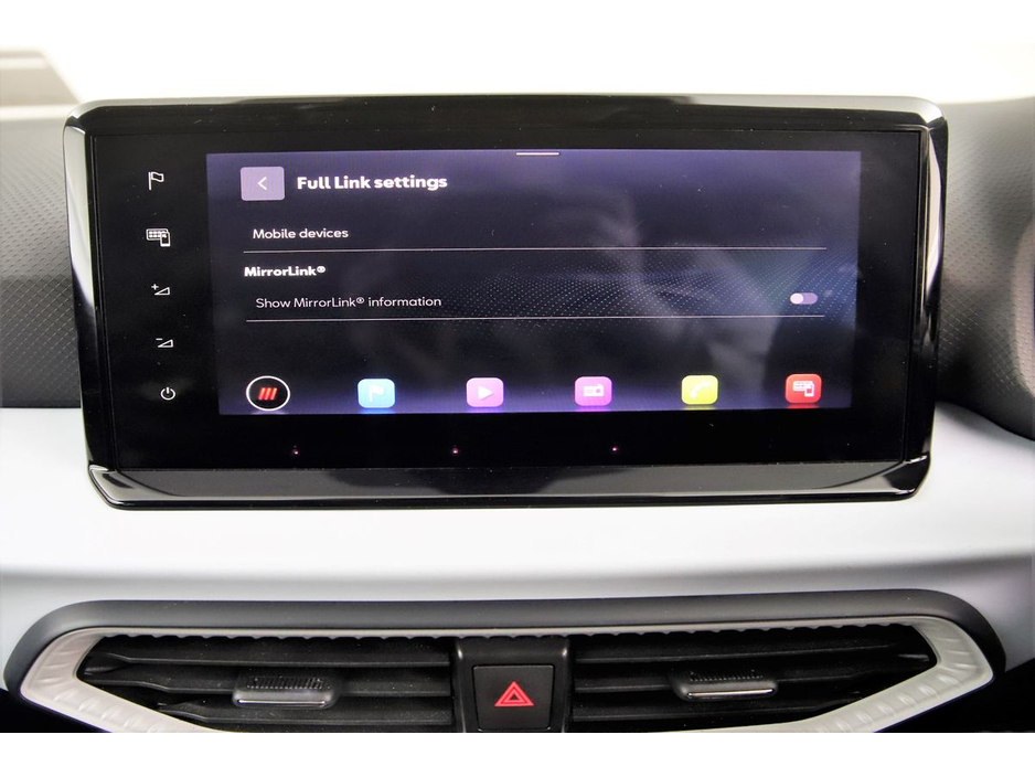 2023 SEAT Arona - image 19