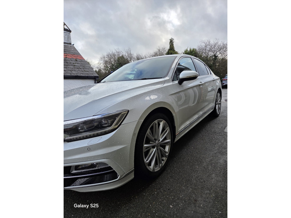 2017 Volkswagen Passat  €19,950