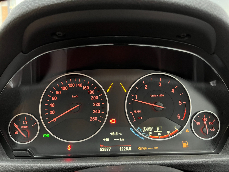 2018 BMW 3 Series - image 23