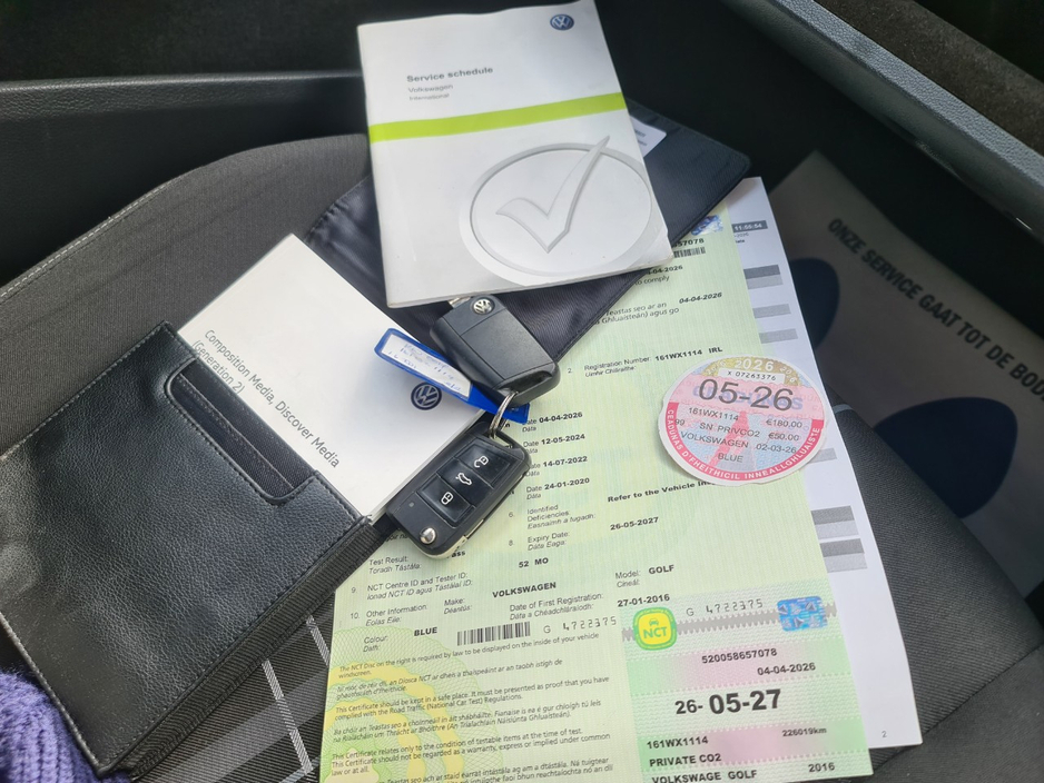 2016 Volkswagen Golf - image 19