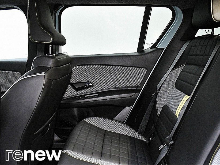 2026 Renault 4 techno 52kWh 150hp DEMO €37,145