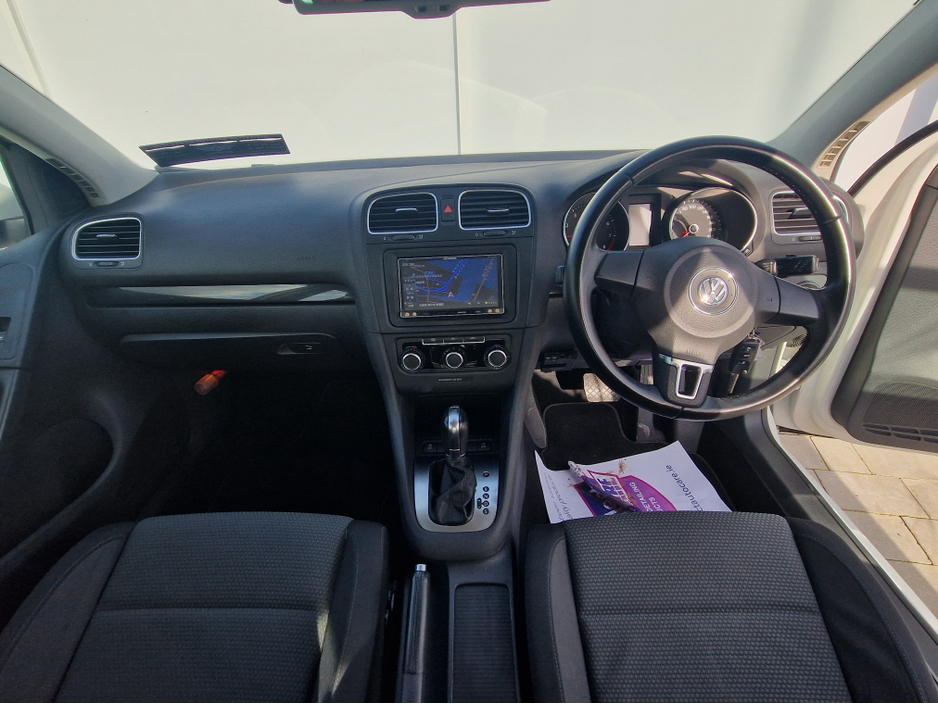 2012 Volkswagen Golf - image 15