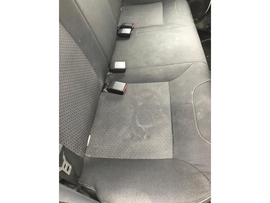 2014 Dacia Duster - image 12