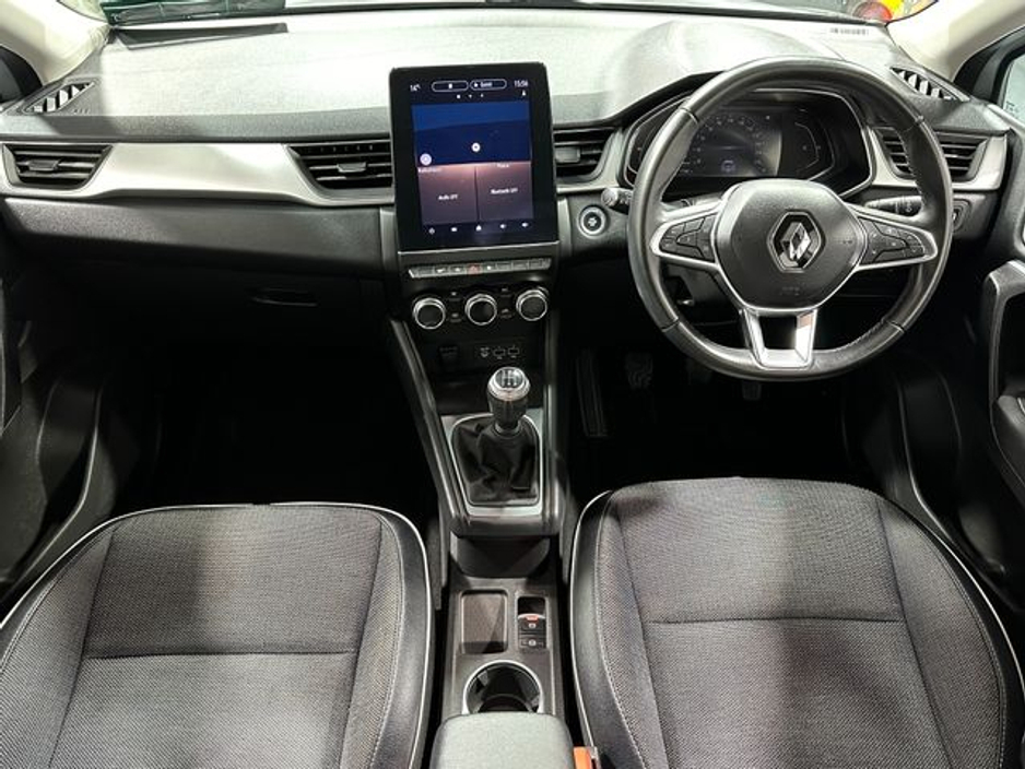 2020 Renault Captur - image 9