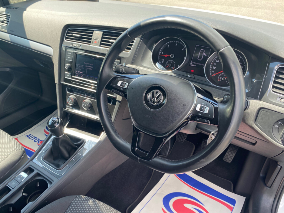 2019 Volkswagen Golf  €11,341