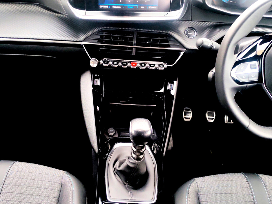 2023 Peugeot 2008 1.2 Puretech 100bhp Allure €25,950