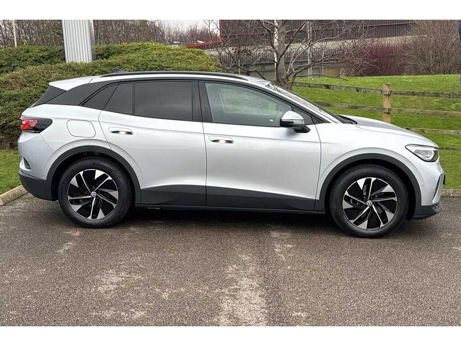 2025 Volkswagen ID.4 - image 3