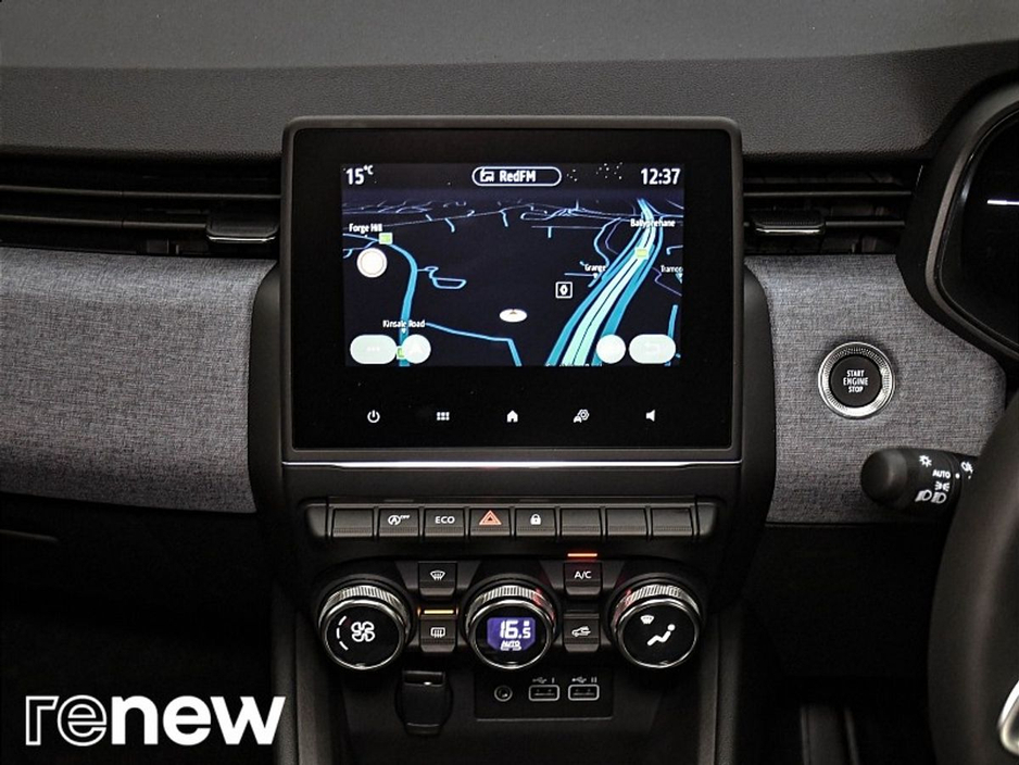 2025 Renault Clio - image 22