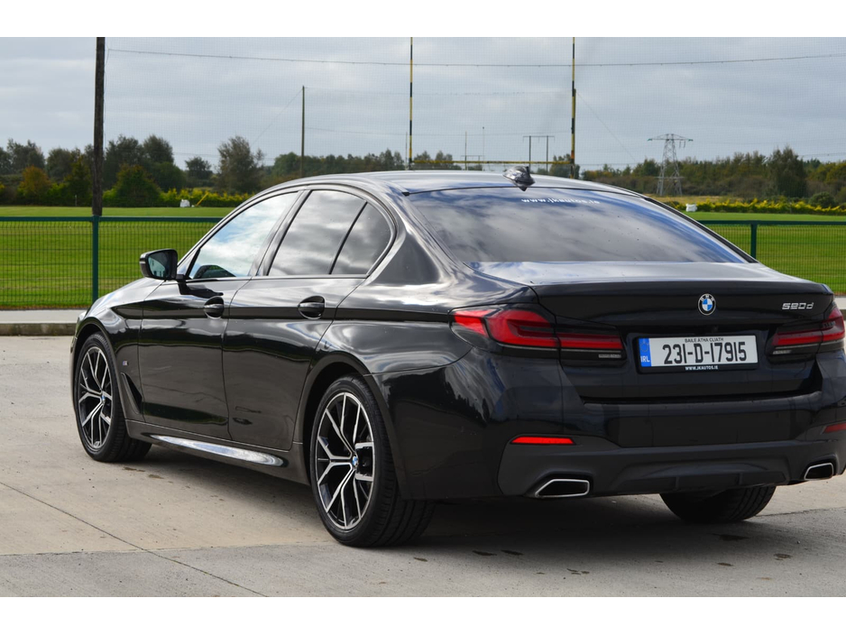 2023 BMW 5 Series - image 4