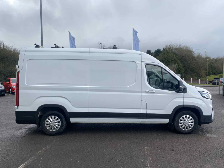 2022 Maxus Deliver 9 PV LH FWD BASE 4DR €15,950