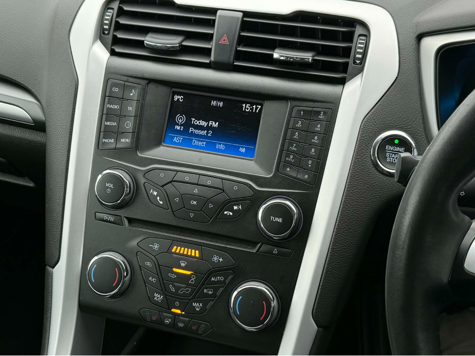 2018 Ford Mondeo - image 9