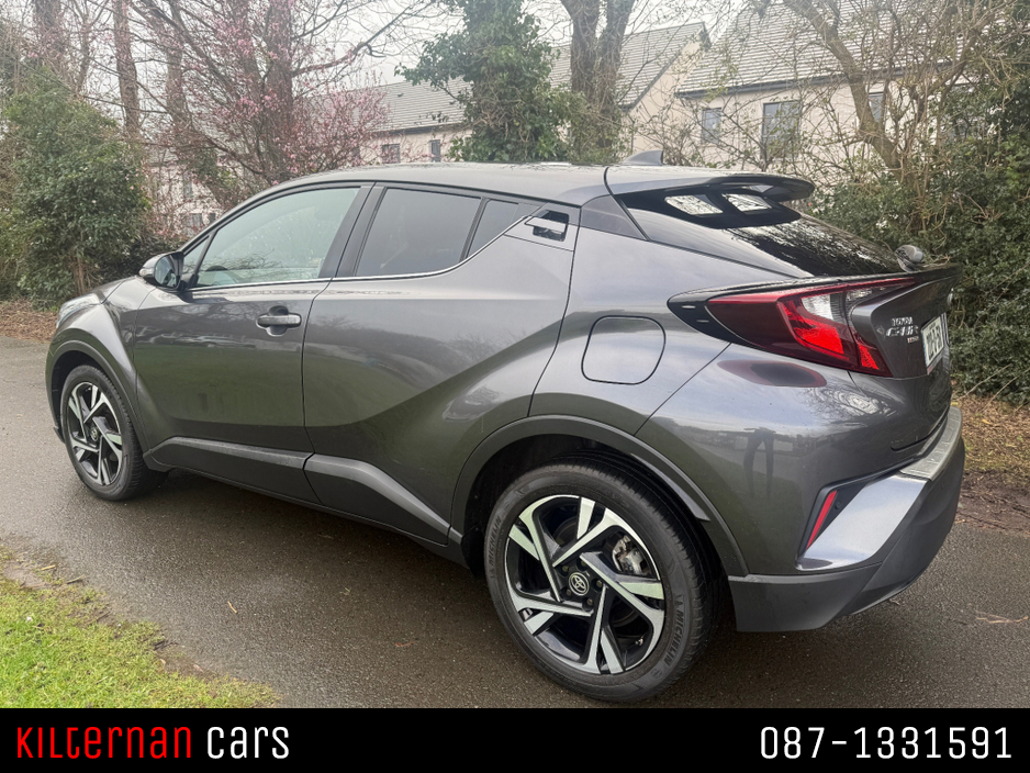 2022 Toyota C-HR - image 6