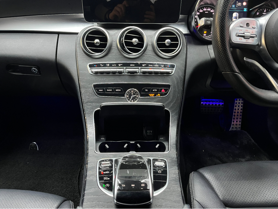 2018 Mercedes-Benz C Class €24950! 2018 MERCEDES-BENZ C220D AVANTGARDE AMG LINE 2.0 AUTOMATIC / CRUISE CONTROL / REVERSE CAMERA / ELECTRIC MEMRY & HEATED SEATS / PADDLE SHIFTERS / AMBIENT LIGHTS €24,950