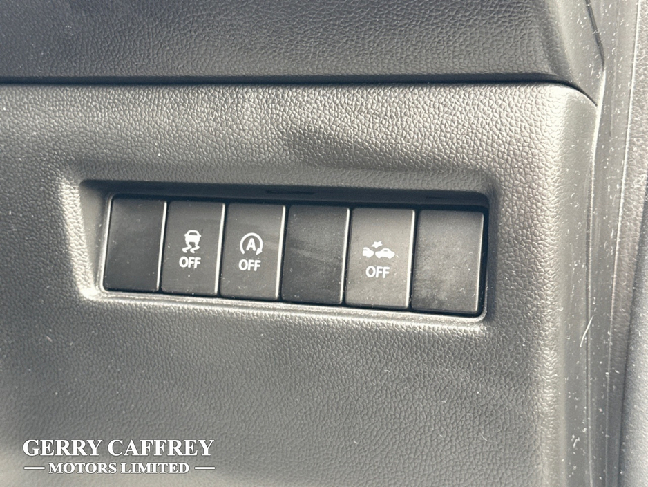 2023 Suzuki Swift 1.2  HYBRID SZ-L MANUAL - 7 years manufacturer warranty remaining €16,450