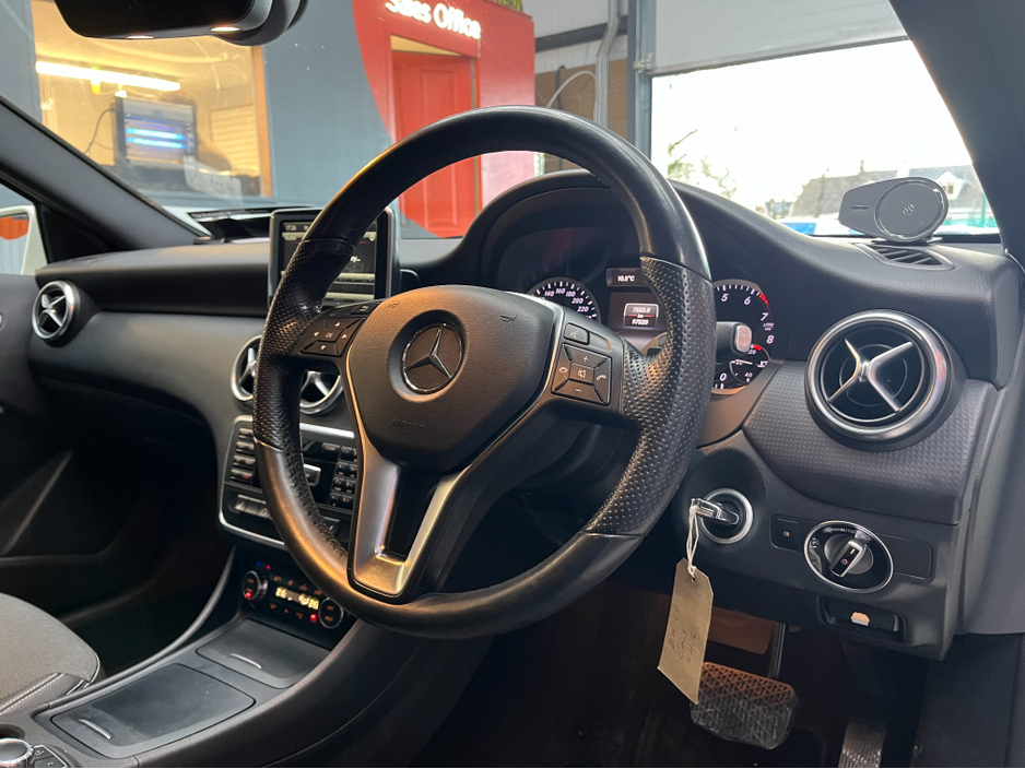 2015 Mercedes-Benz A Class - image 8