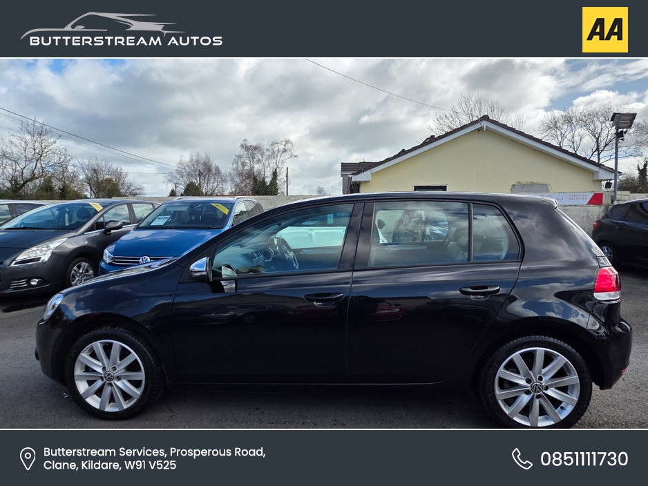 2012 Volkswagen Golf - image 8