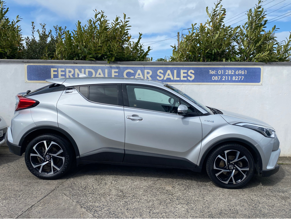2019 Toyota C-HR - image 2