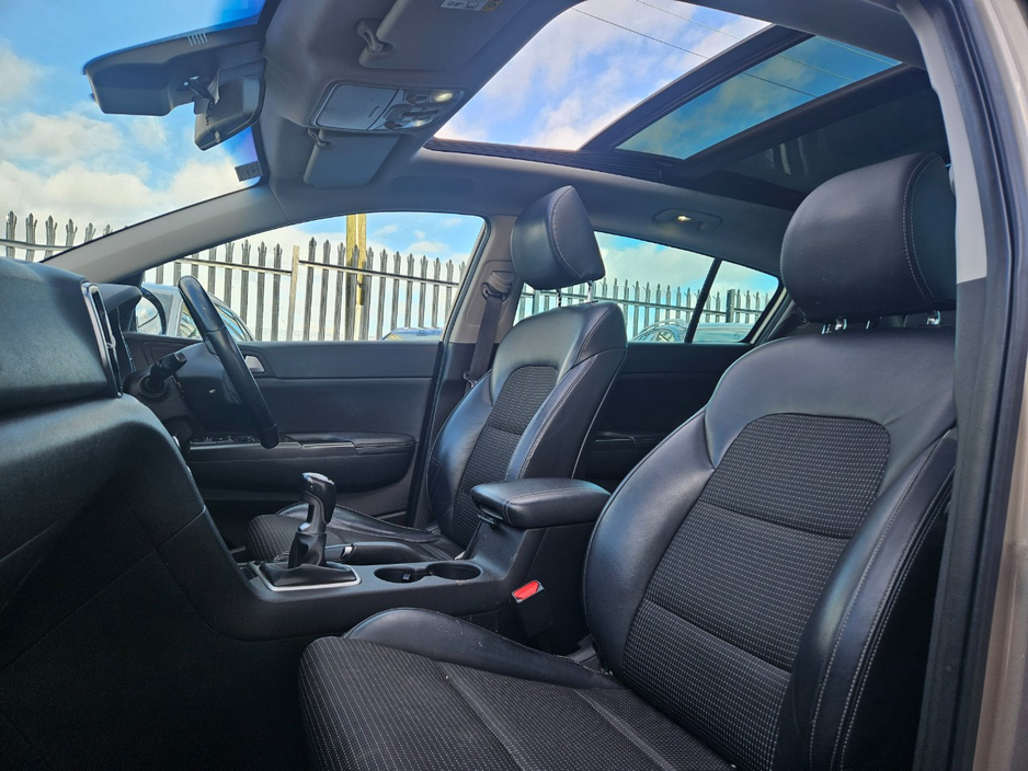 2016 Kia Sportage - image 11