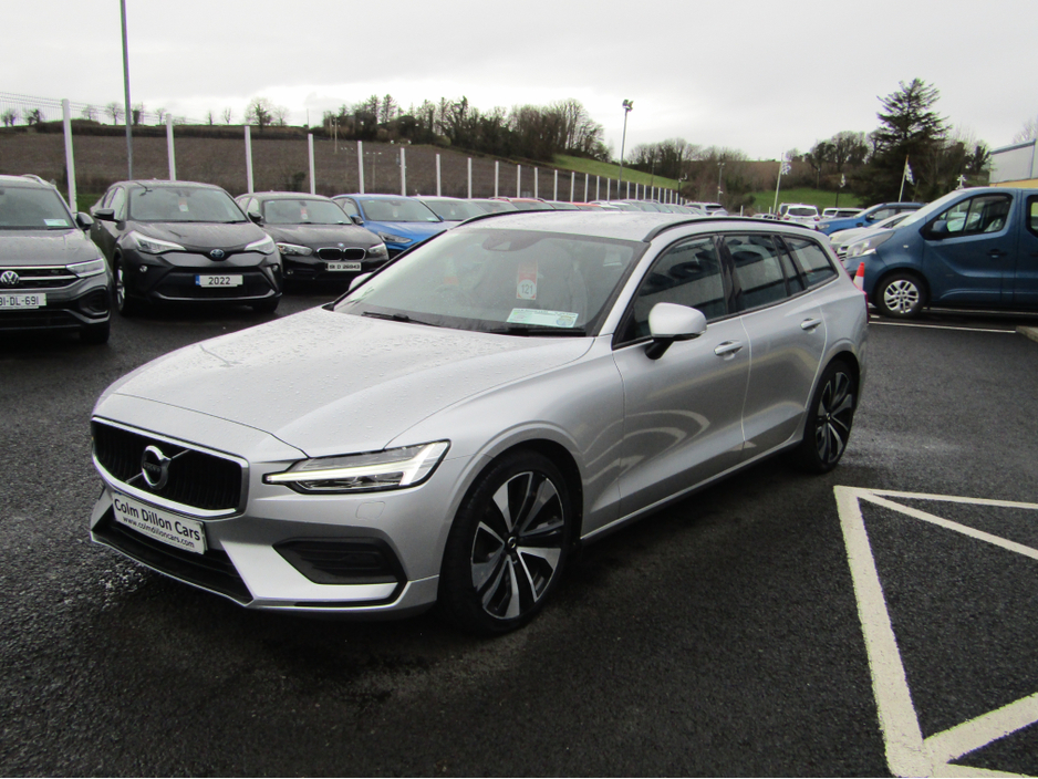 2020 Volvo V60 - image 5