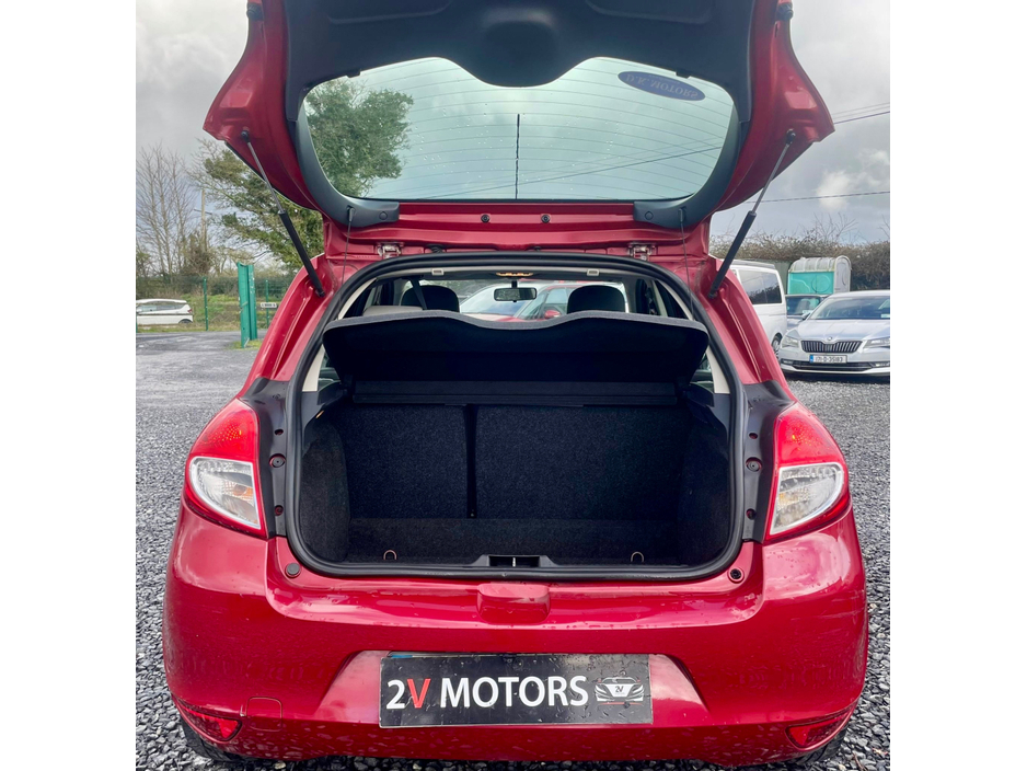 2012 Renault Clio III EXPRESSION 1.2 PETROL LOW KM €4,750