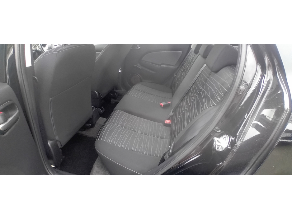 2010 Mazda Mazda2 - image 16