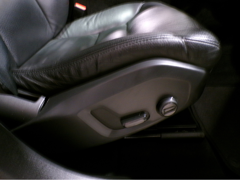 2023 Volvo XC60 *2023*ONLY 18,000 MILES*VOLVO XC60 RECHARGE 2.0 T6 350 PHEV AWD CORE BRIGHT EDITION*FULL VOLVO SERVICE HISTORY*PAN-SUNROOF*VOLVO ALLOY WHEELS*2 KEYS*FULL LEATHER HEATED SEATS*LANE PROTECTION*ACTIVE BR €47,900