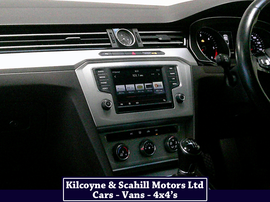 2015 Volkswagen Passat 2.0 TDI SE BUSINESS BLUEMOTION 150PS 4DR