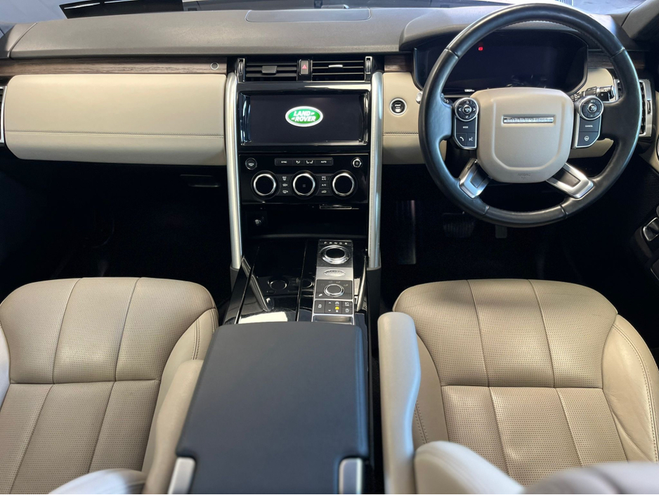 2018 Land Rover Discovery TD4 HSE***2 Year Warranty *** €32,900