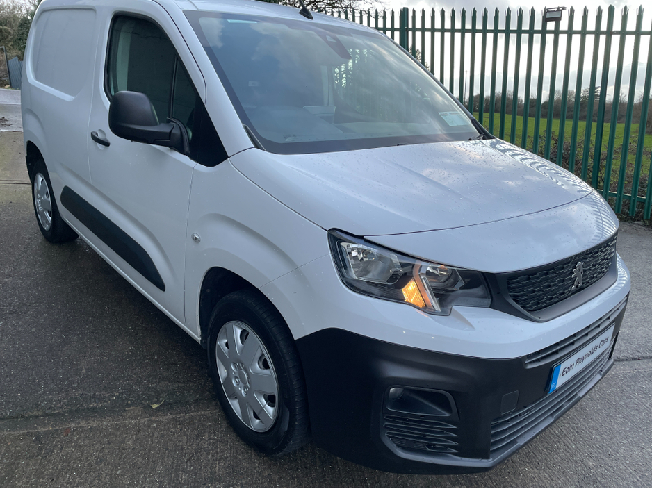 2023 Peugeot Partner PROFESSIONAL PLUS 1.5 HDI HIGH SPEC! NEW DOE! €14,995